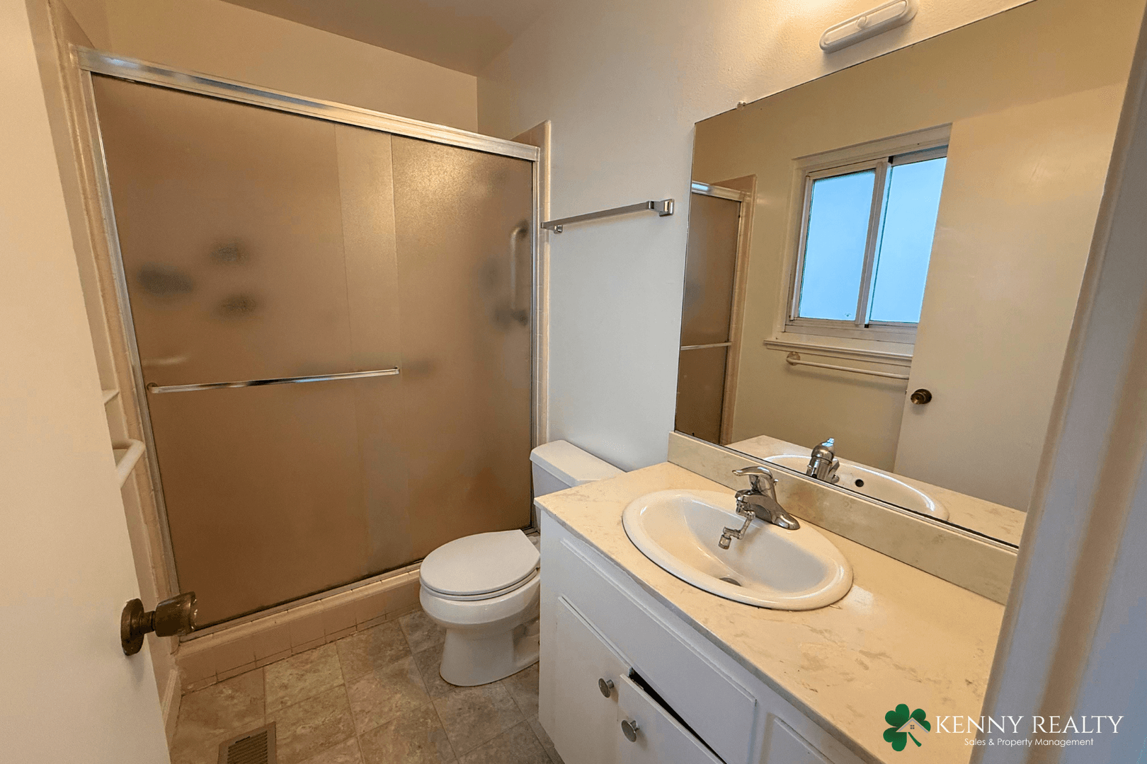 Millbrae House: 37 Willow Ave