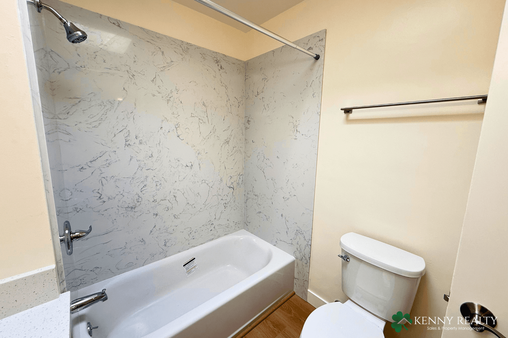 San Carlos Apartment: 621 Chestnut Street