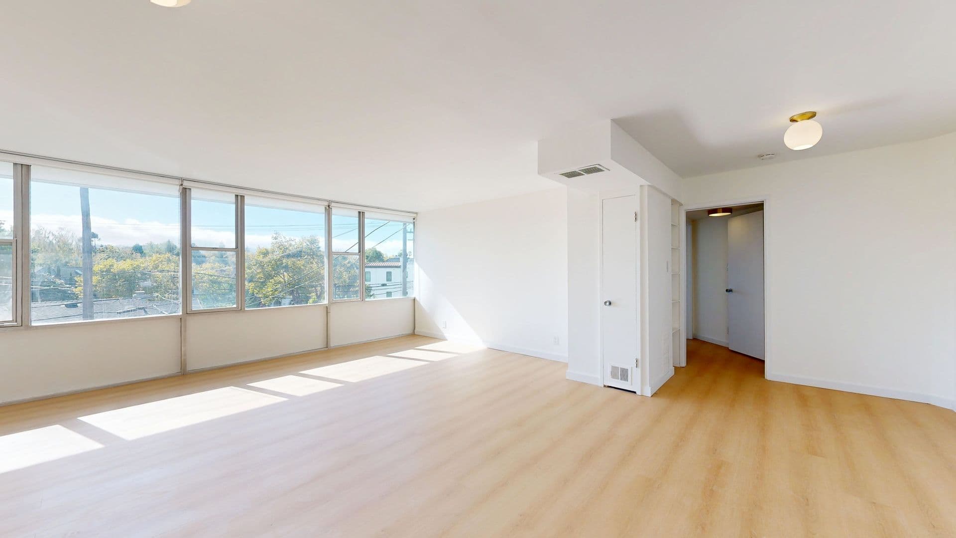 Burlingame Apartment: 55 El Camino Real