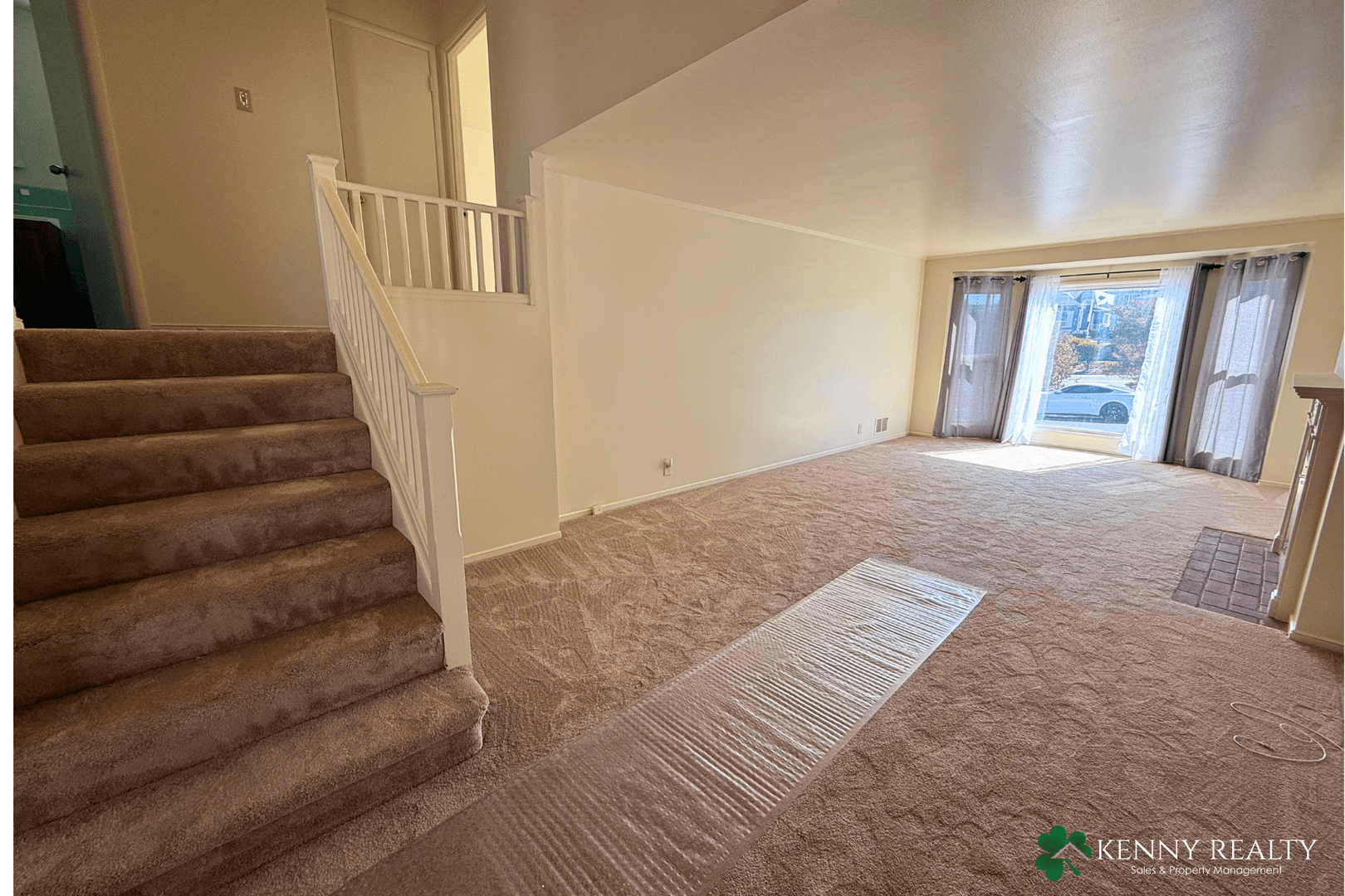 Daly City House: 654 N. Mayfair Ave