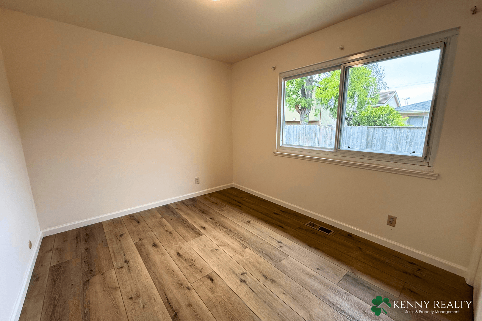 Millbrae House: 37 Willow Ave