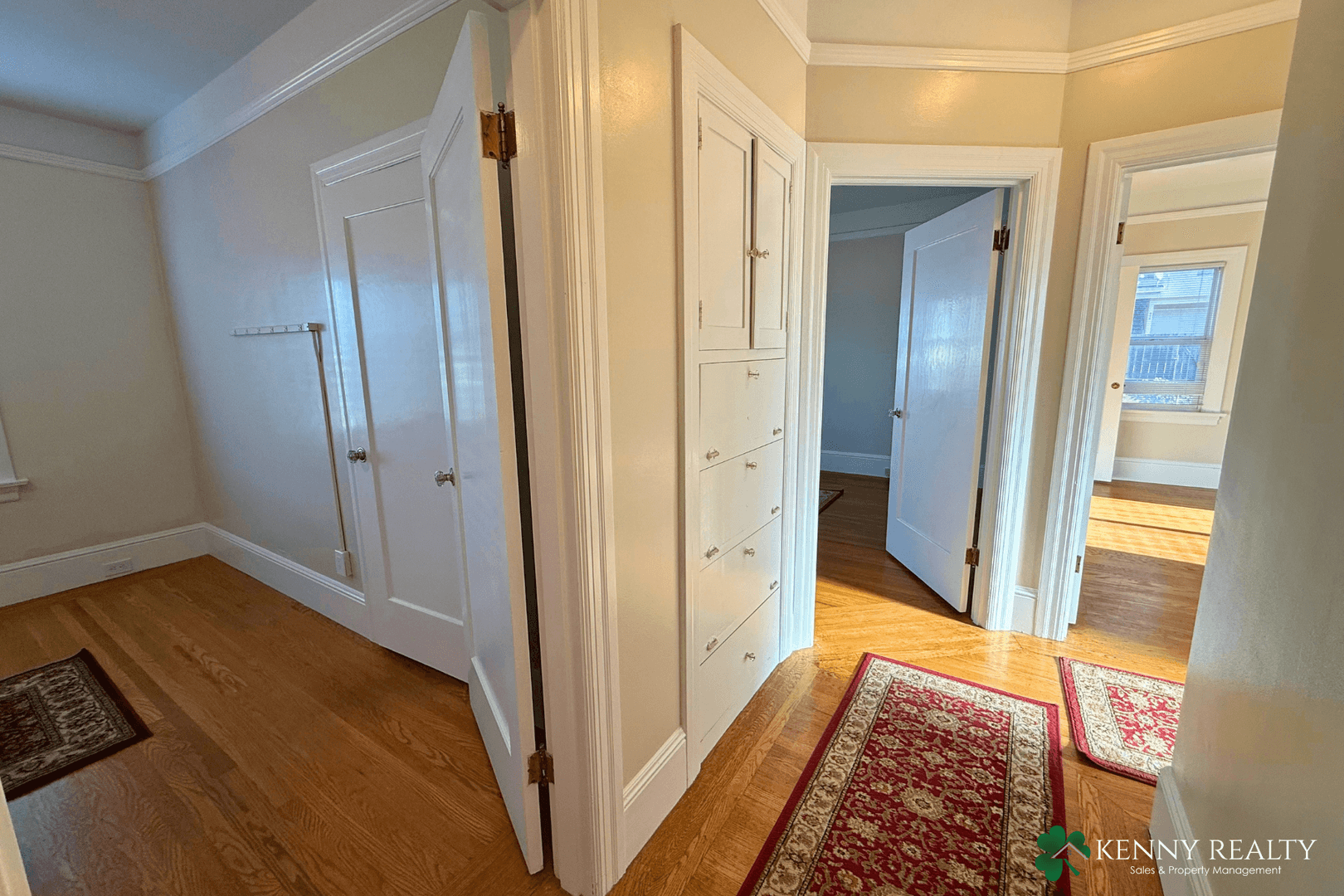 South San Francisco House: 840 Grand Ave