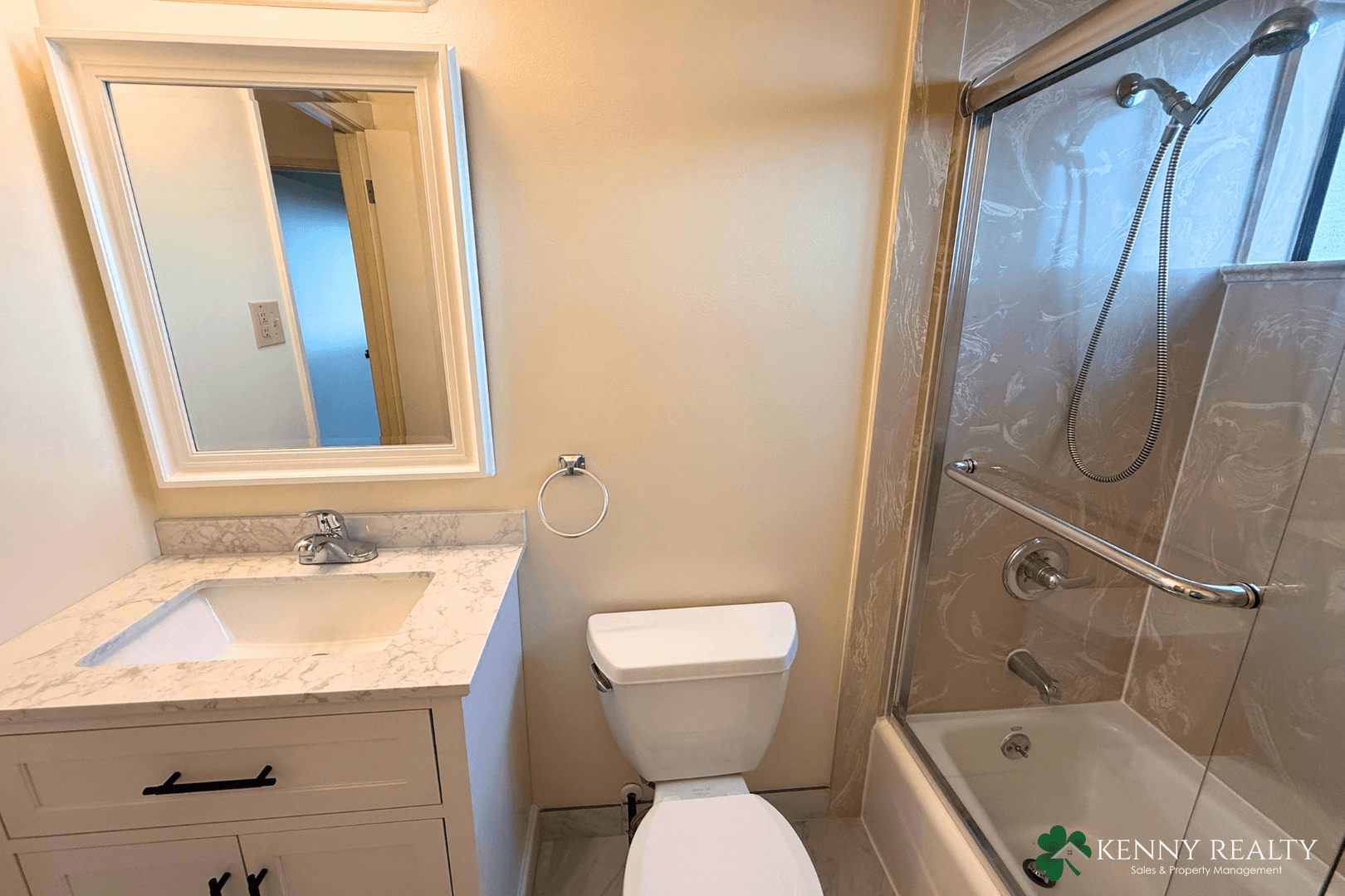 South San Francisco Apartment: 855 Commercial