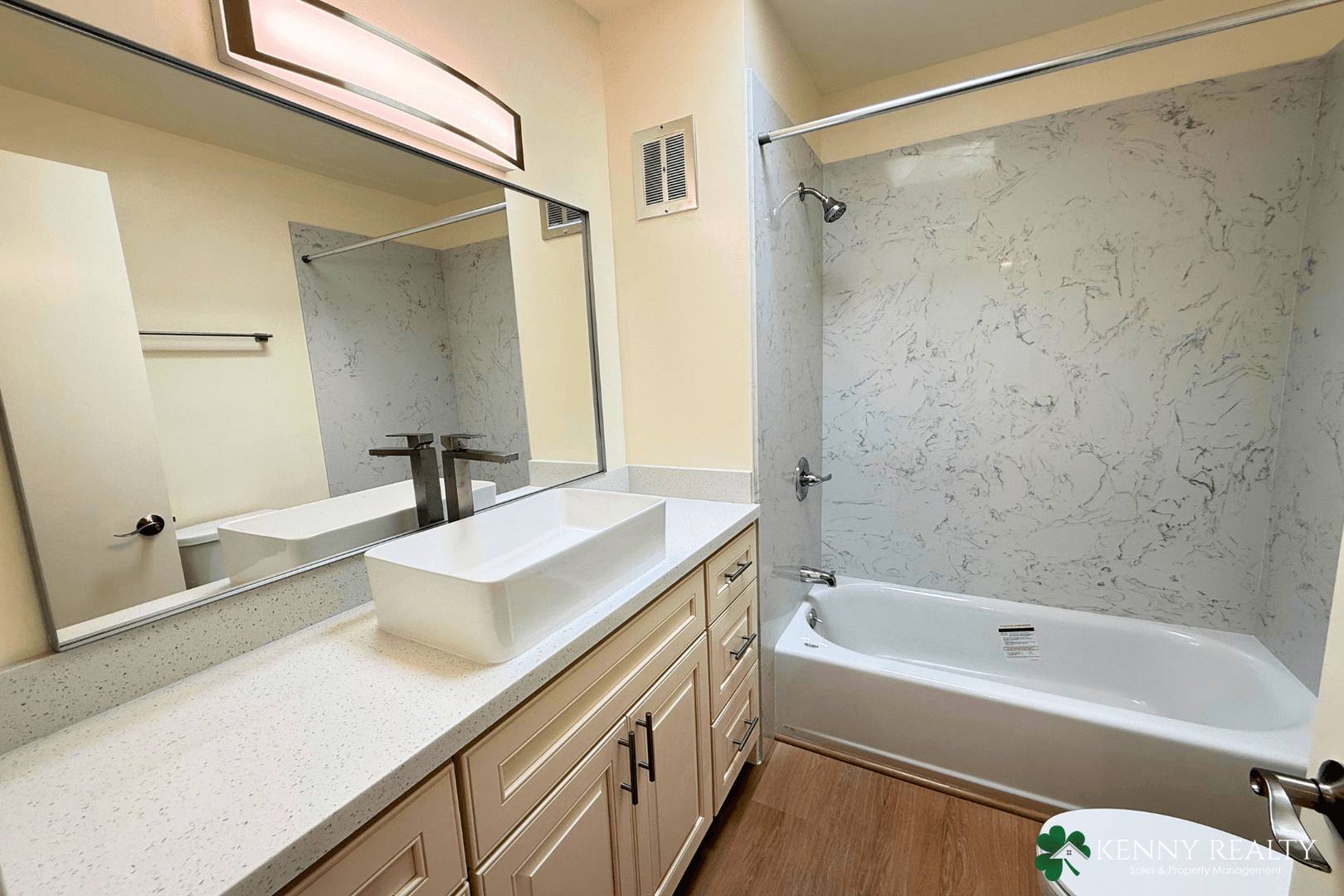 San Carlos Apartment: 621 Chestnut Street