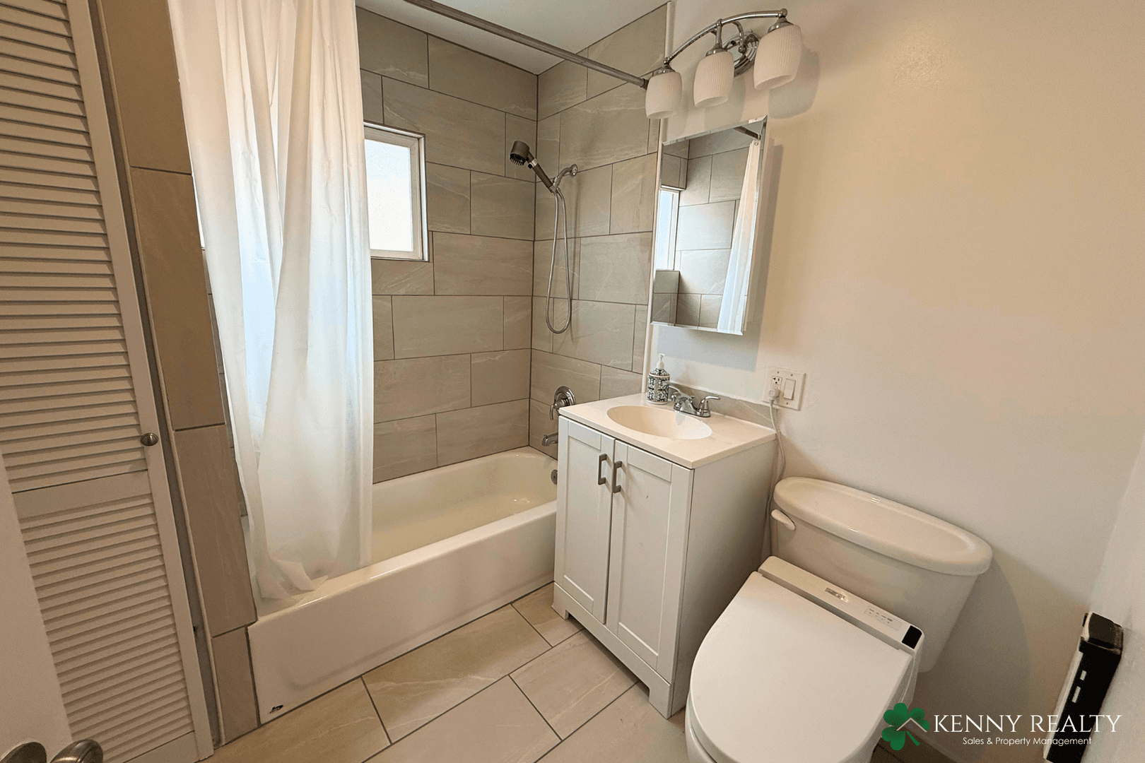 Pacifica House: 263 Clarendon Road