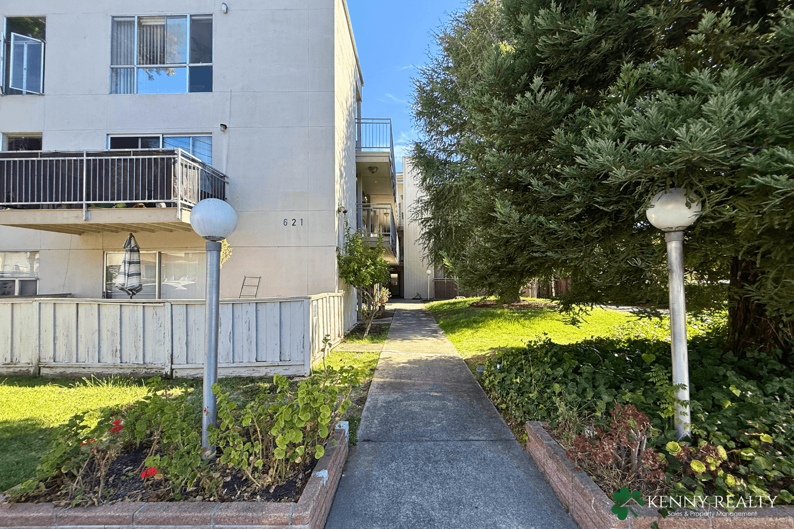 San Carlos Apartment: 621 Chestnut Street