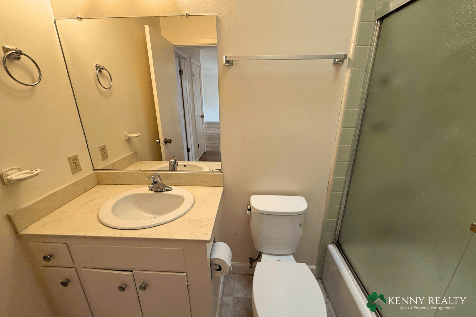 Millbrae House: 37 Willow Ave