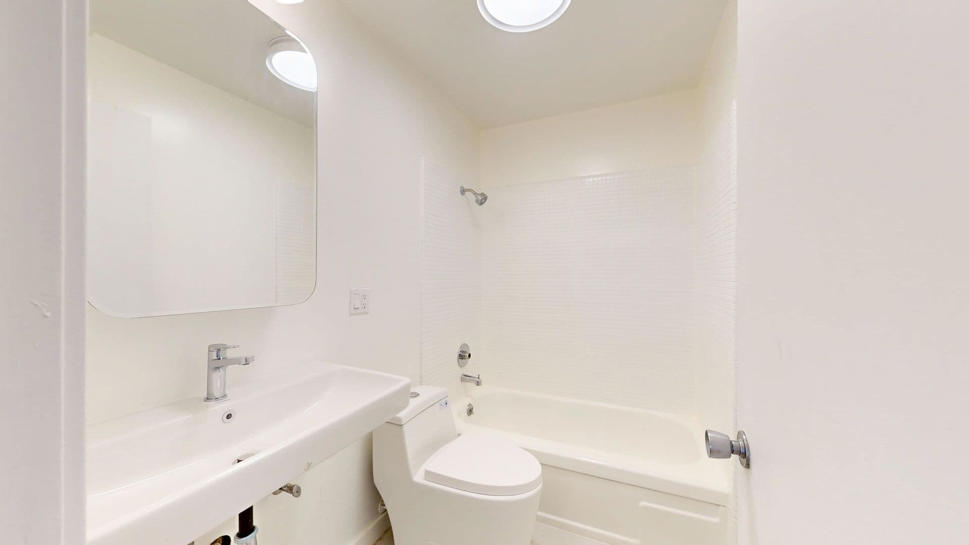 Burlingame Apartment: 55 El Camino Real