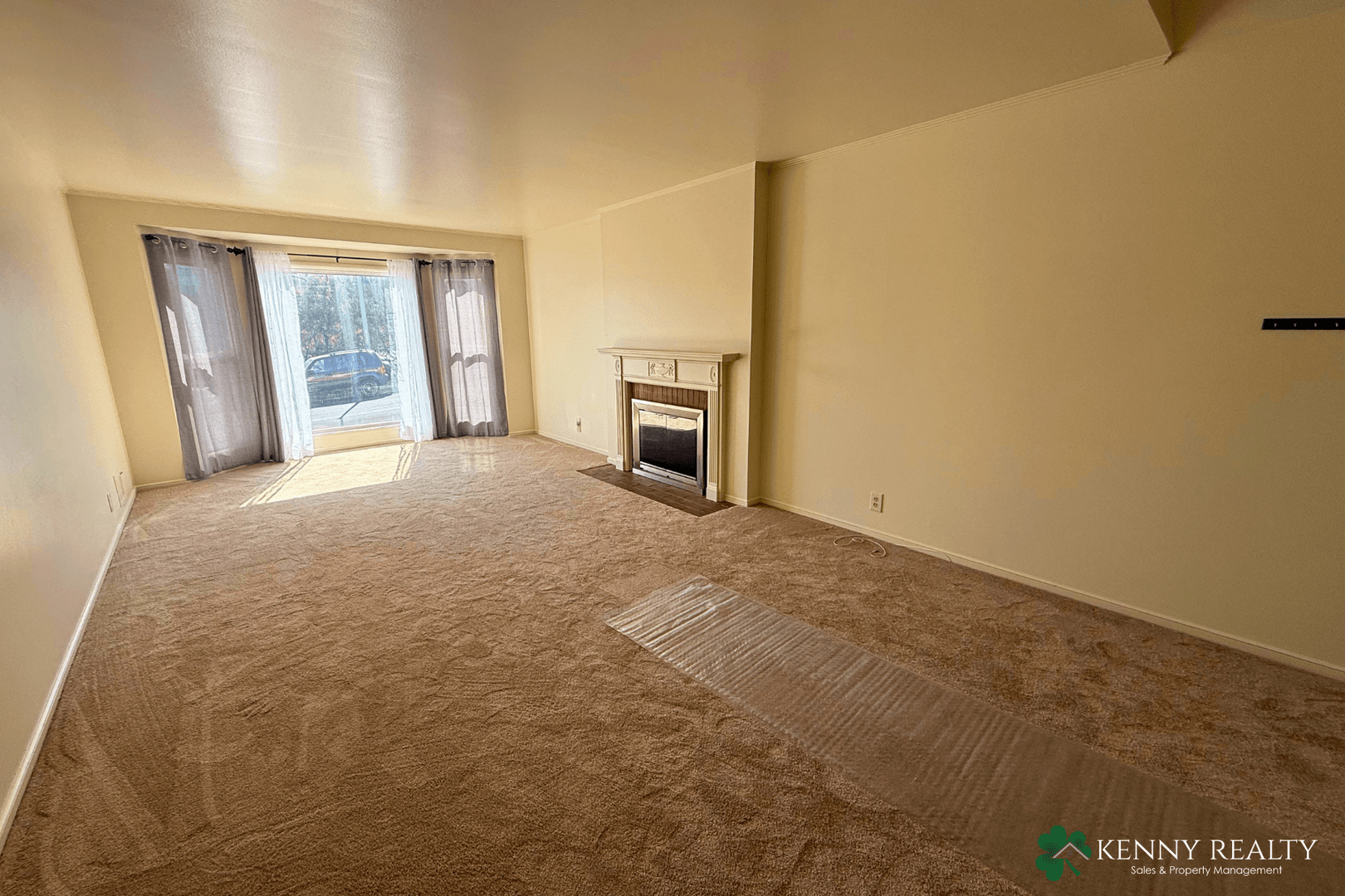 Daly City House: 654 N. Mayfair Ave
