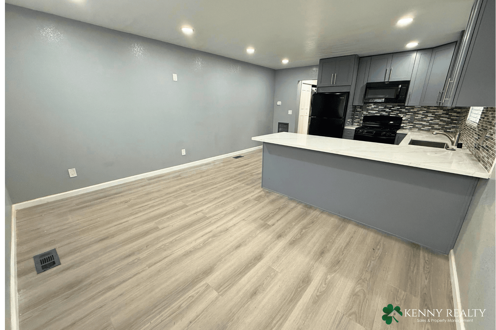 South San Francisco House: 230 Arroyo Drive