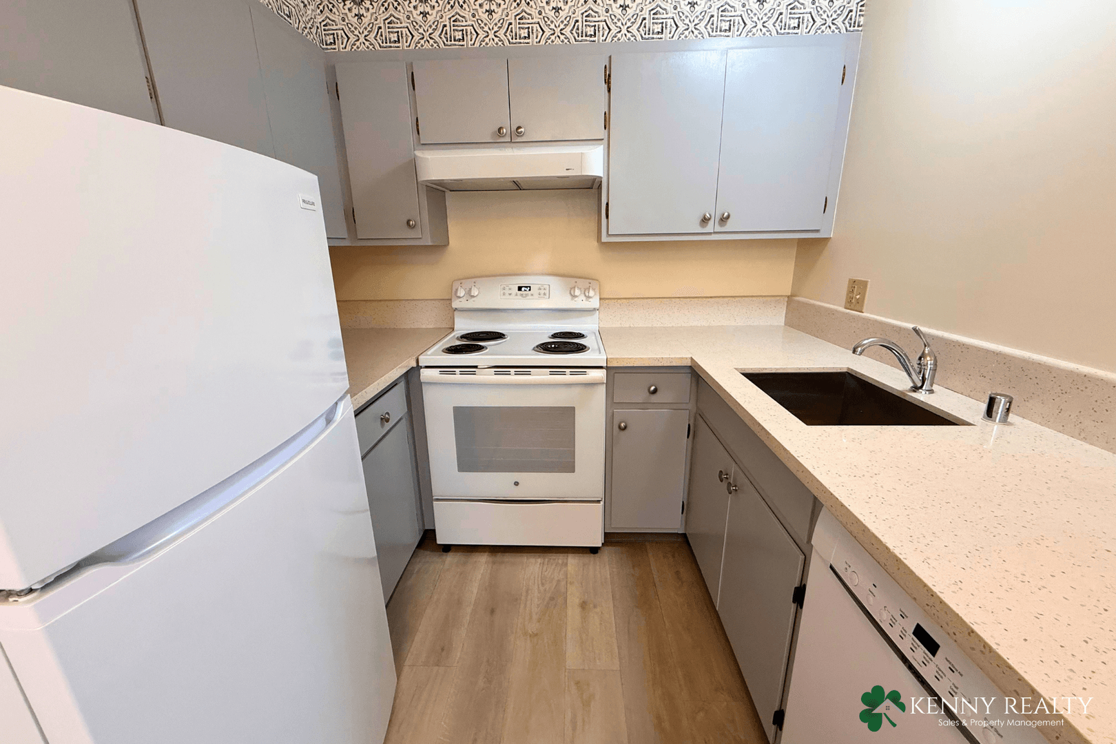 South San Francisco Apartment: 855 Commercial