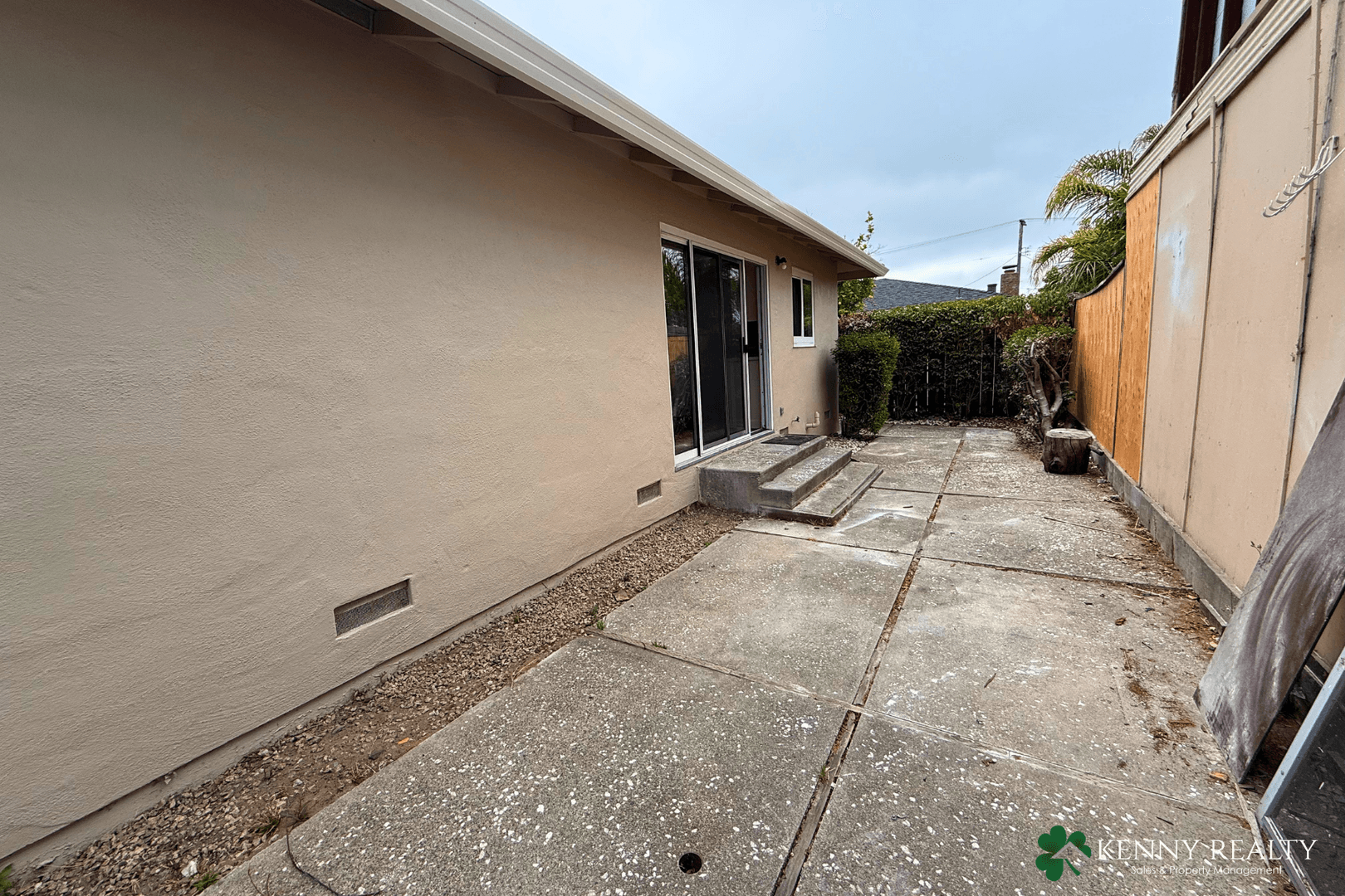 Millbrae House: 37 Willow Ave