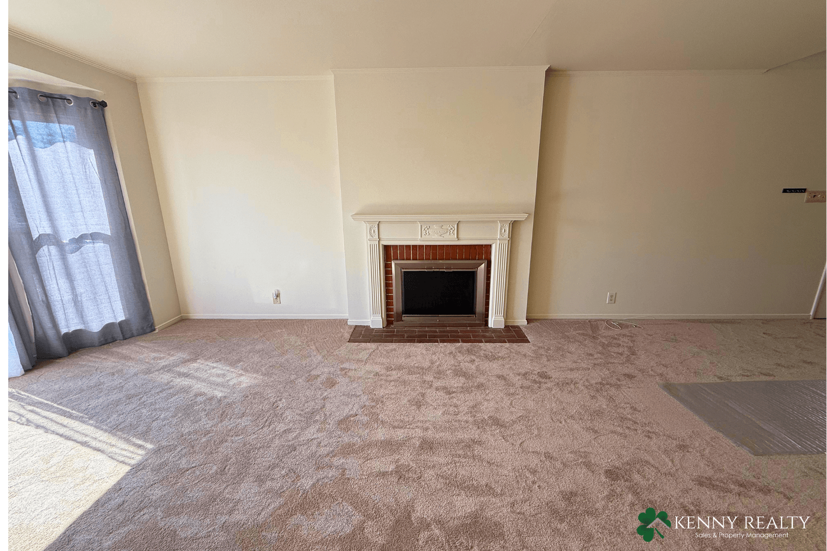 Daly City House: 654 N. Mayfair Ave