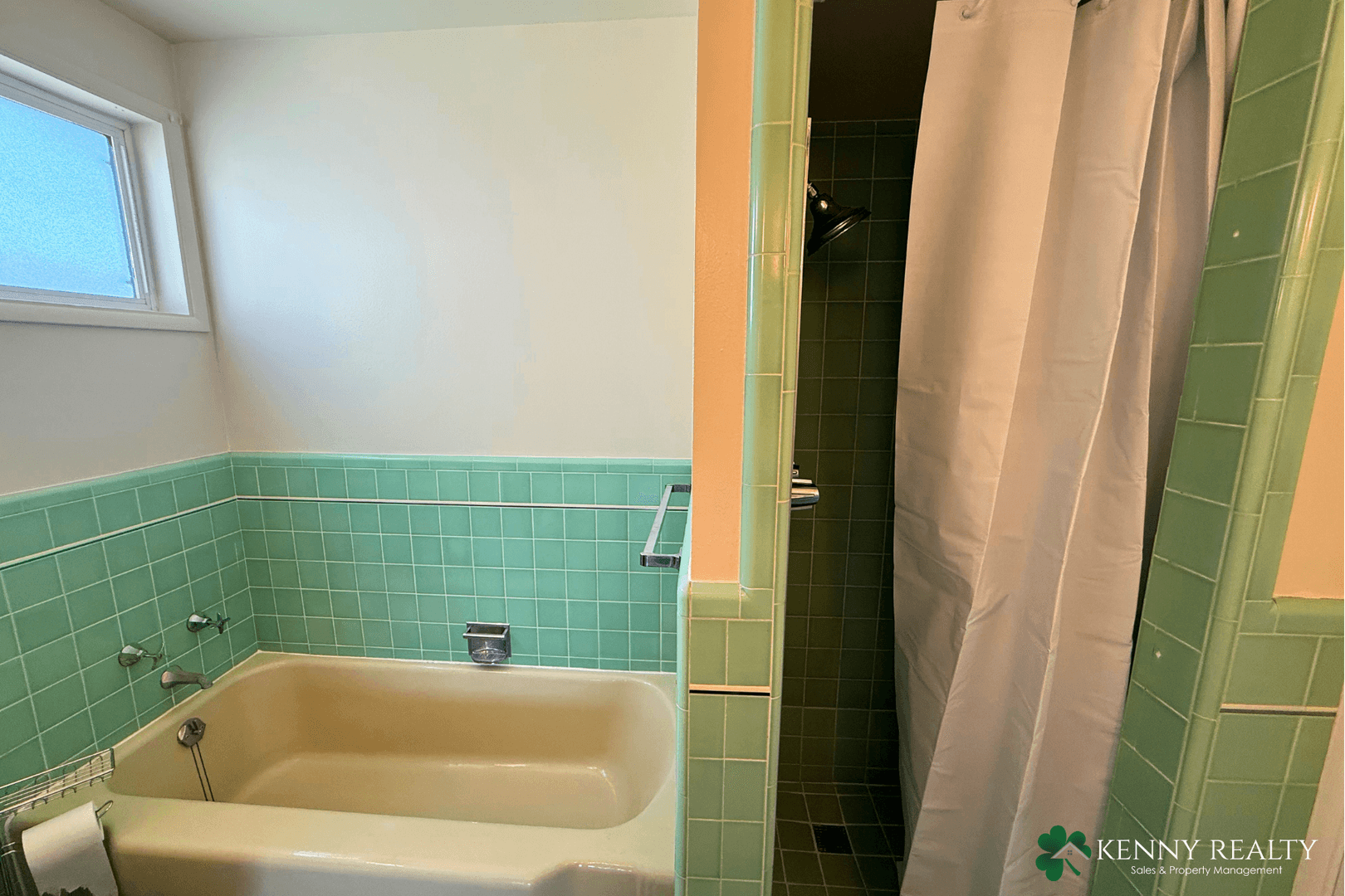 Daly City House: 654 N. Mayfair Ave