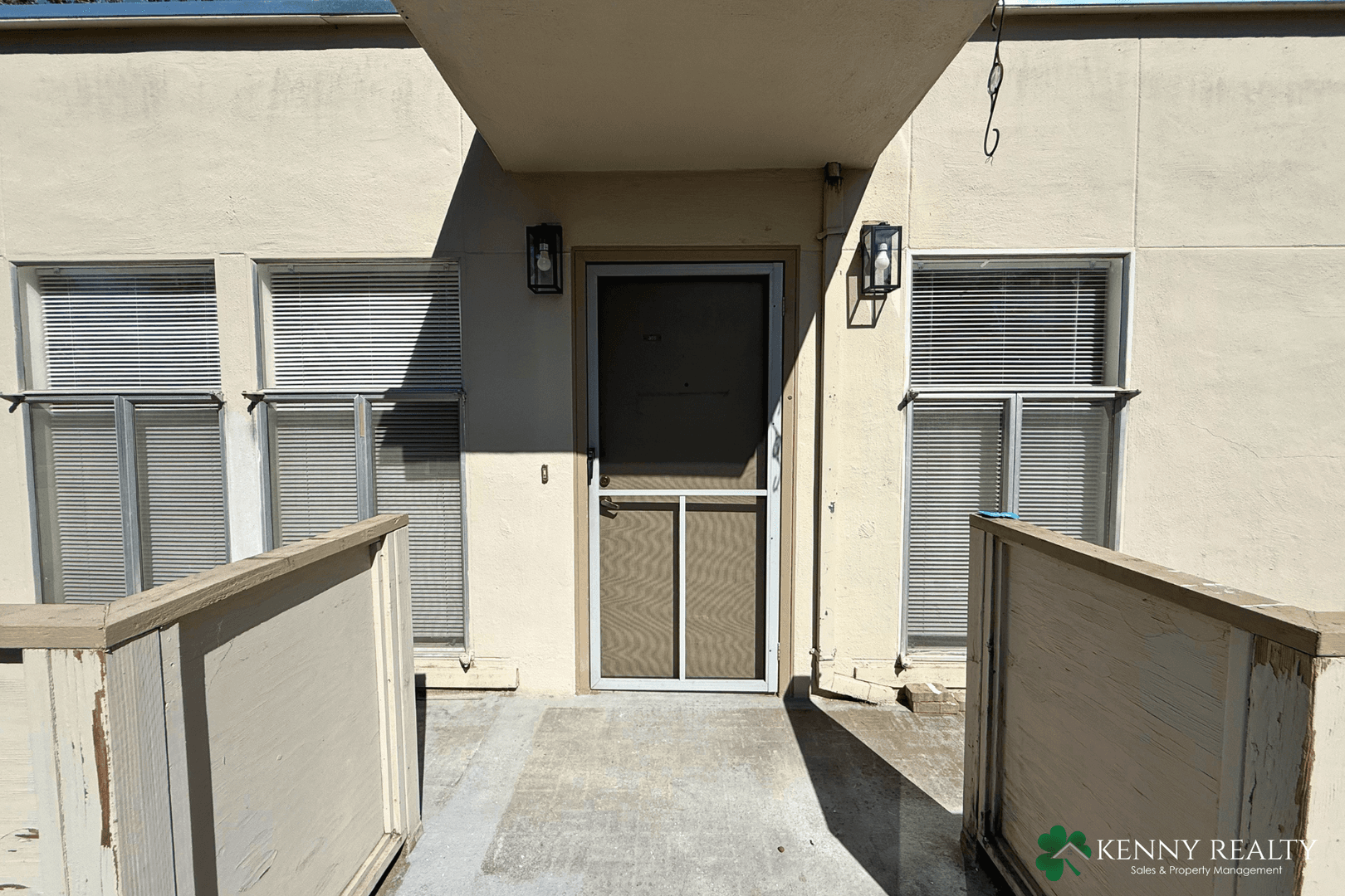 San Carlos Apartment: 621 Chestnut Street