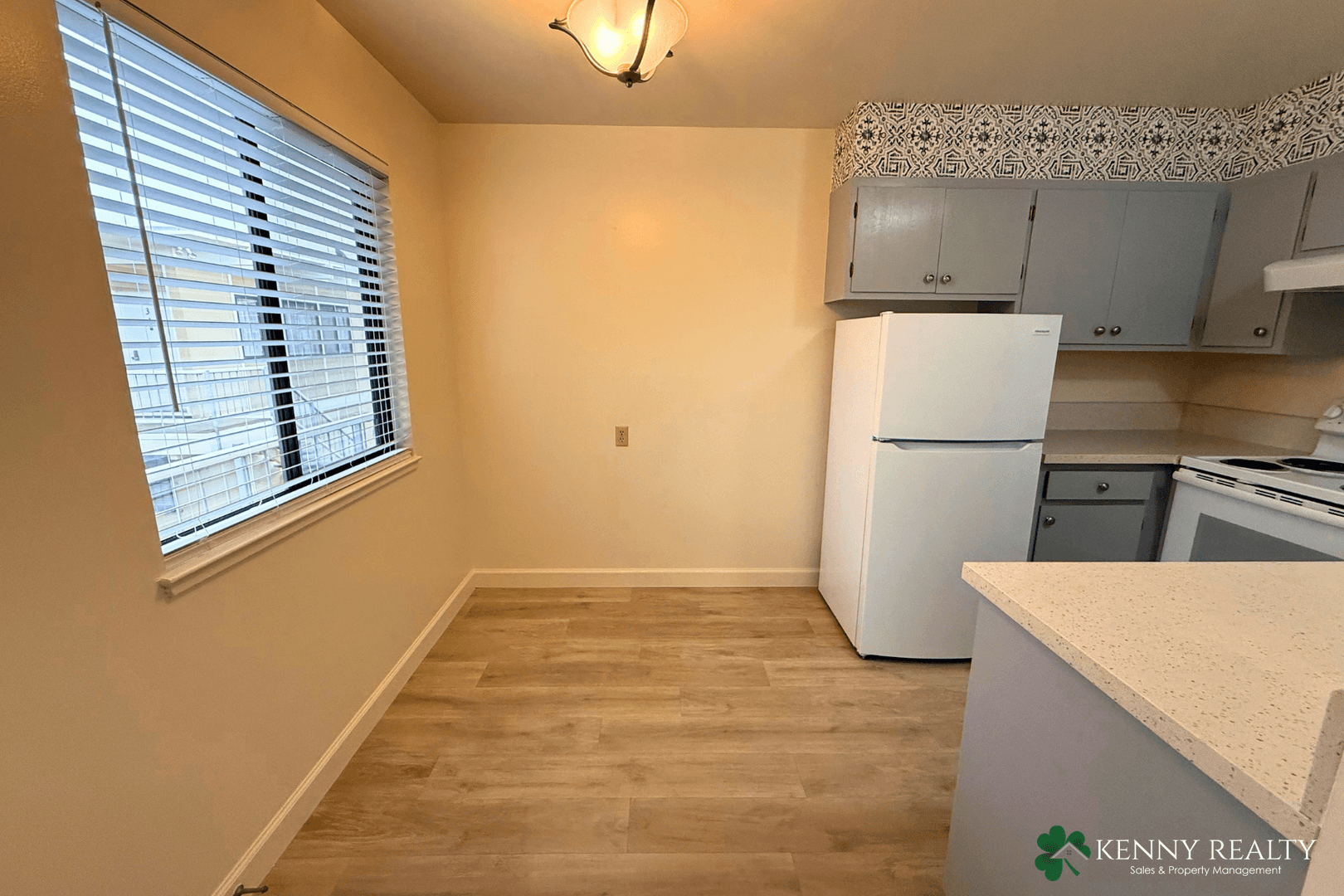 South San Francisco Apartment: 855 Commercial