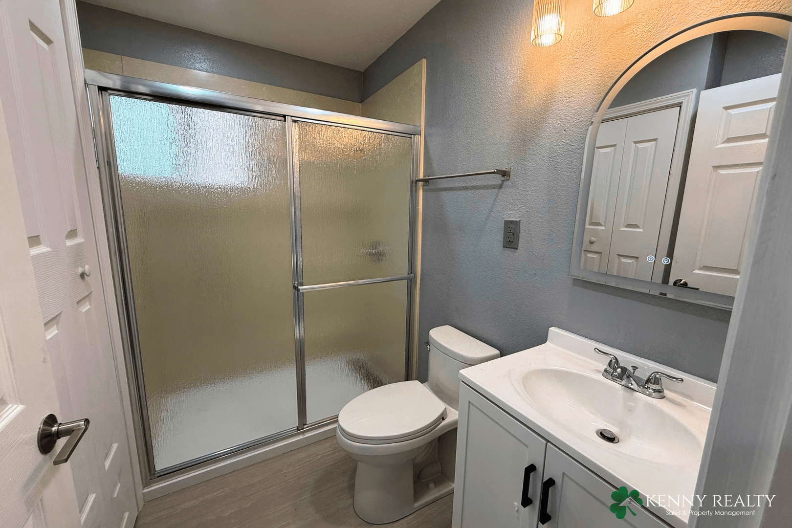 South San Francisco House: 230 Arroyo Drive