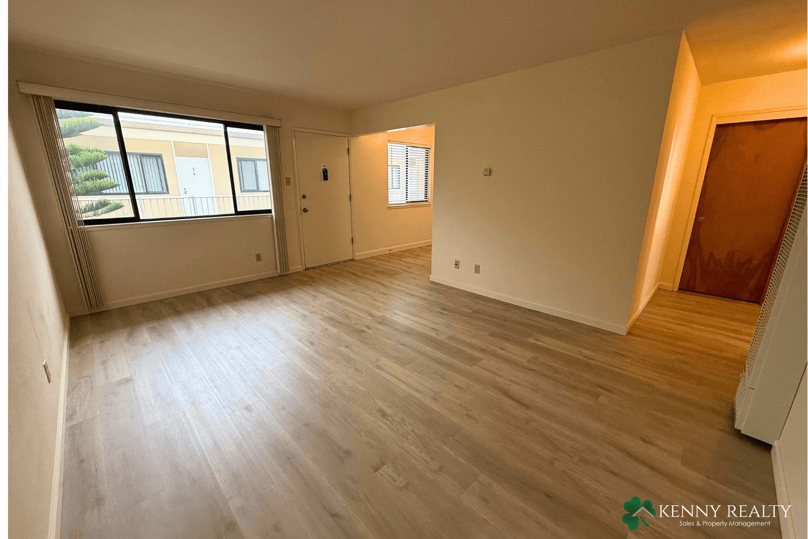 South San Francisco Apartment: 855 Commercial