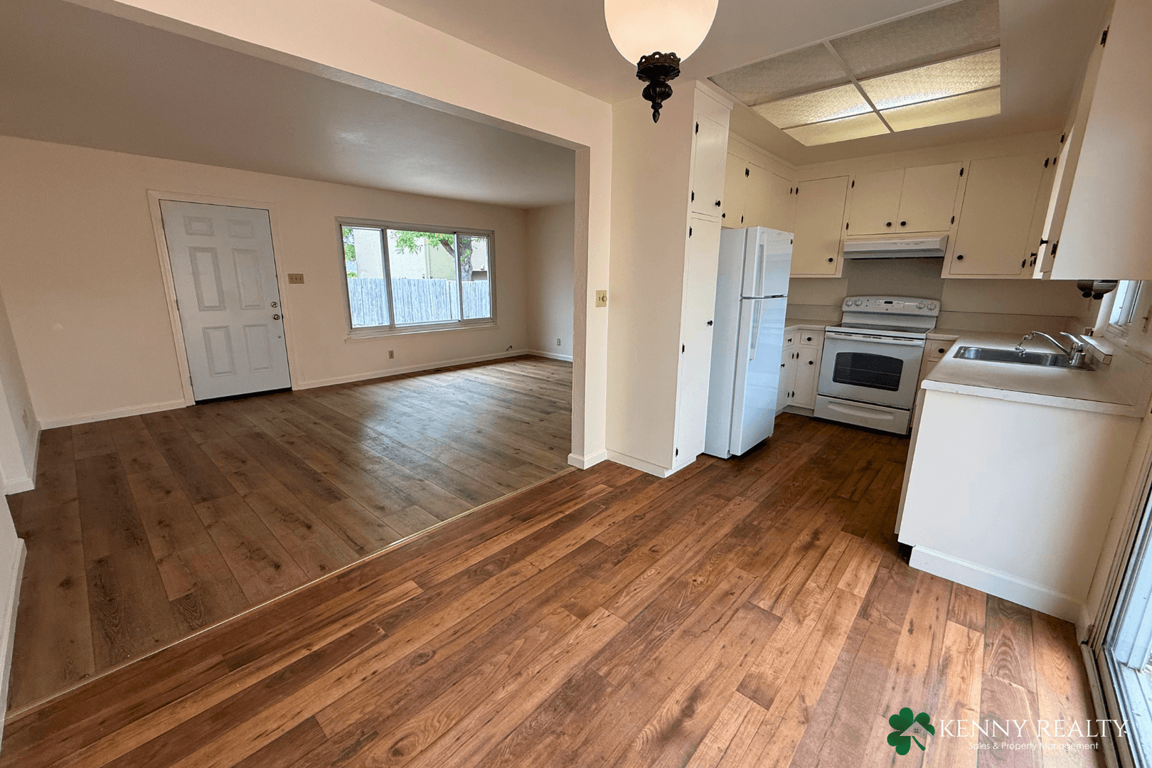 Millbrae House: 37 Willow Ave