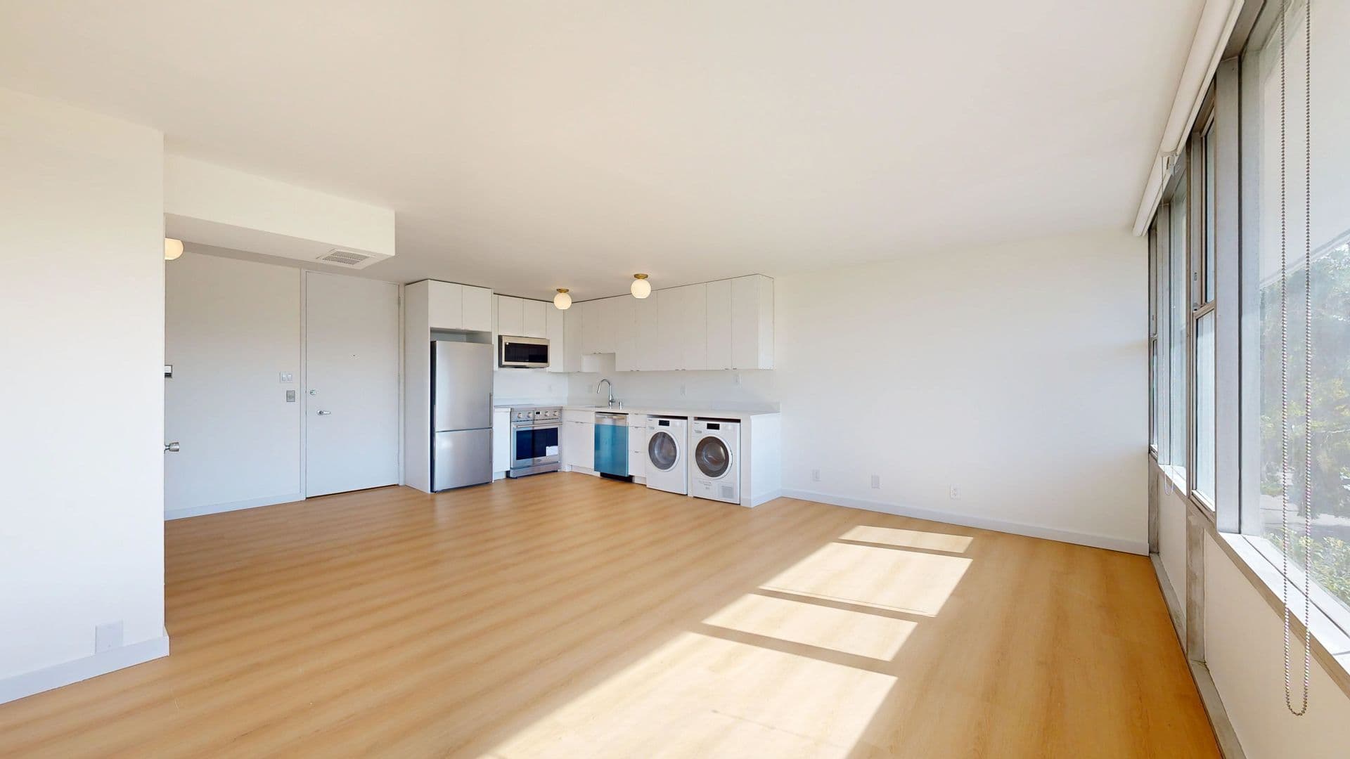 Burlingame Apartment: 55 El Camino Real