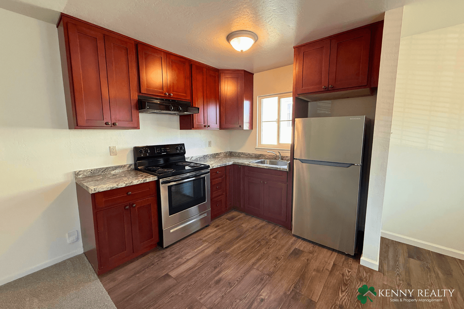 South San Francisco Apartment: 516 Railroad/ 517/519 1st Lane