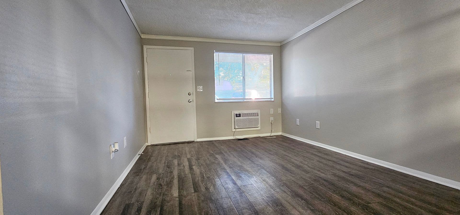 Vandalia Apartment: 314 Kenbrook Drive