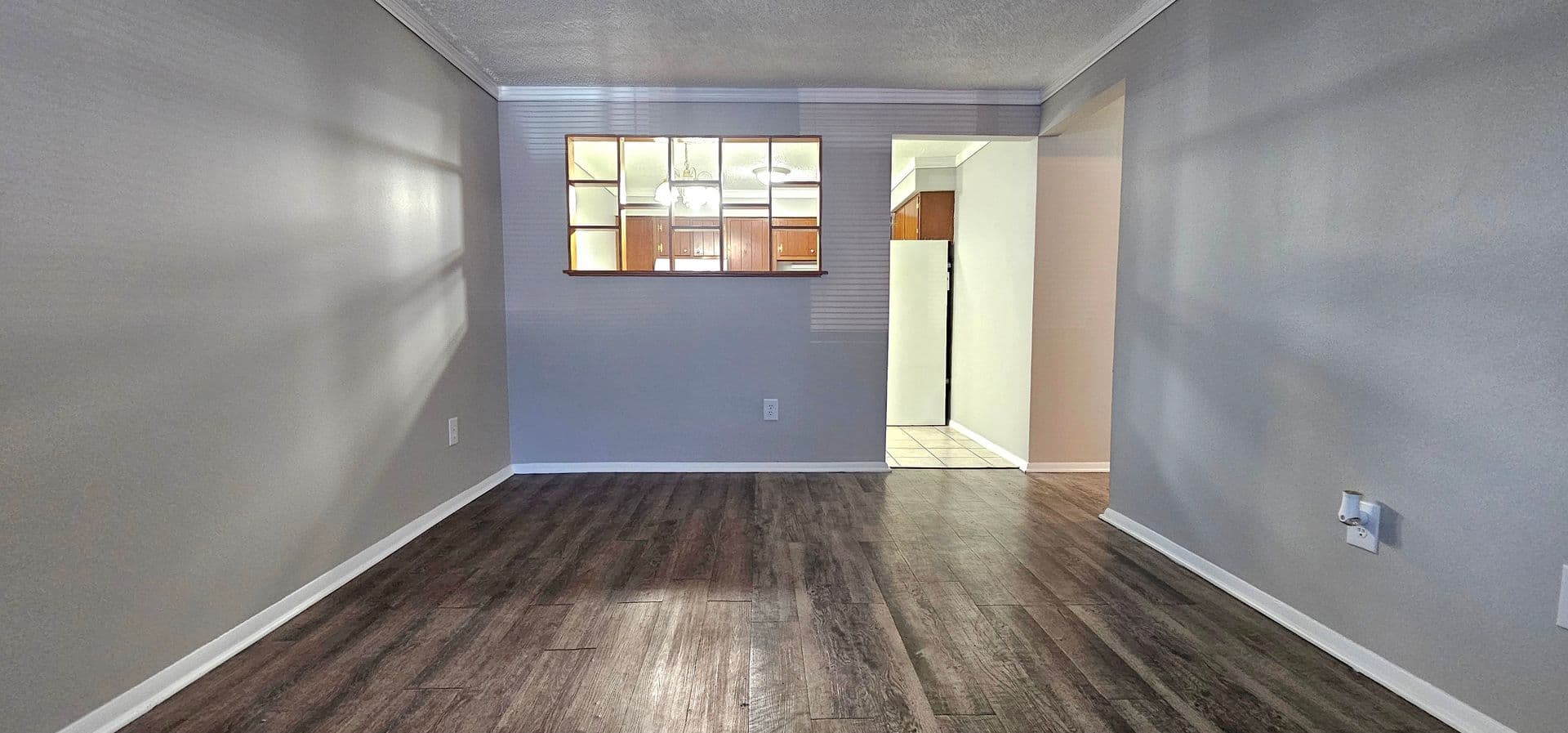 Vandalia Apartment: 314 Kenbrook Drive