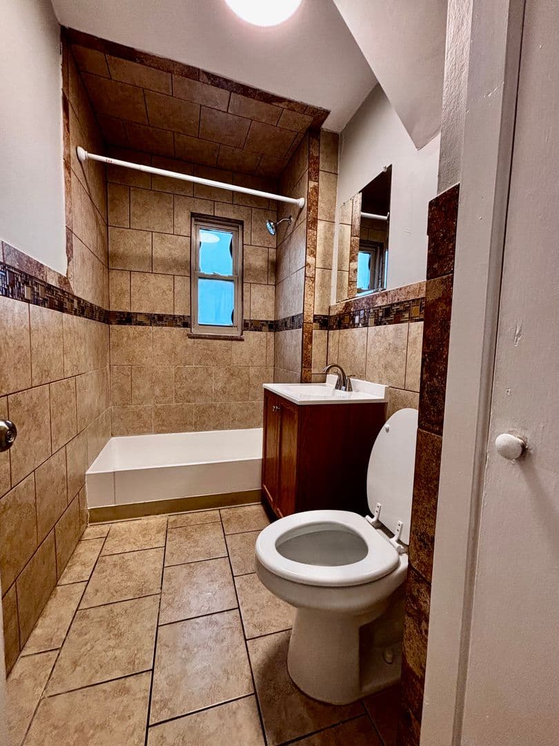 Fairborn Apartment: 231 East Xenia Drive
