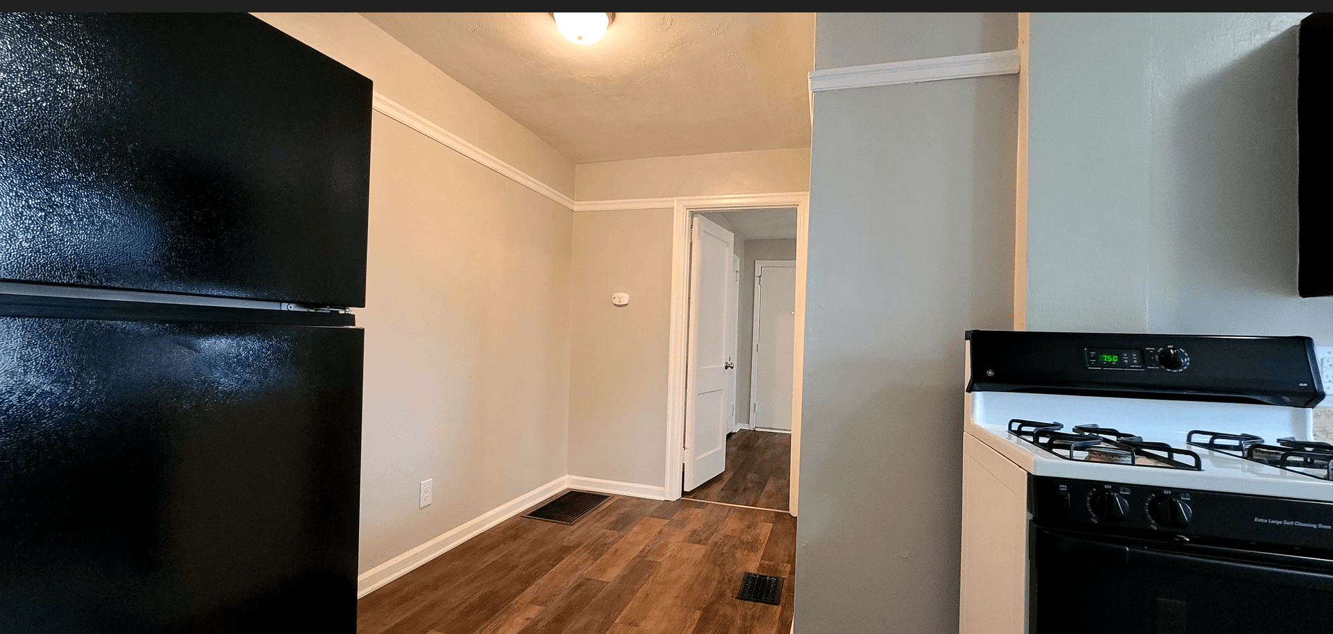 Fairborn Apartment: 231 East Xenia Drive