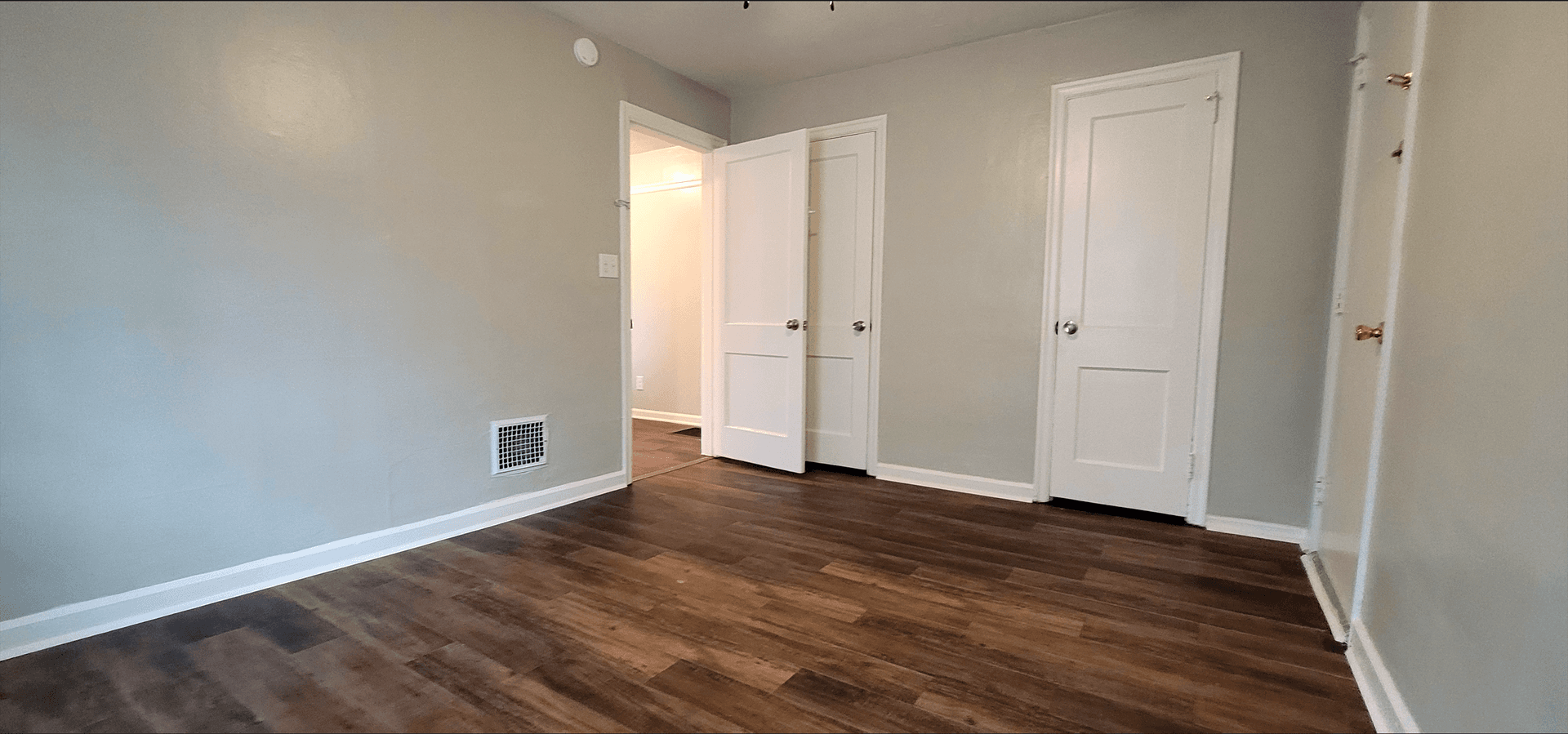 Fairborn Apartment: 231 East Xenia Drive