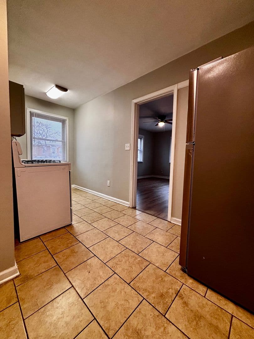Fairborn Apartment: 231 East Xenia Drive