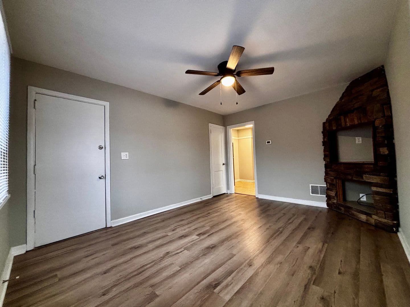 Fairborn Apartment: 231 East Xenia Drive