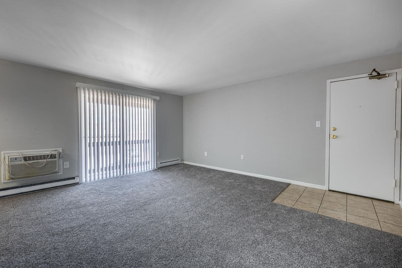Englewood Apartment: 519 S. Main Street