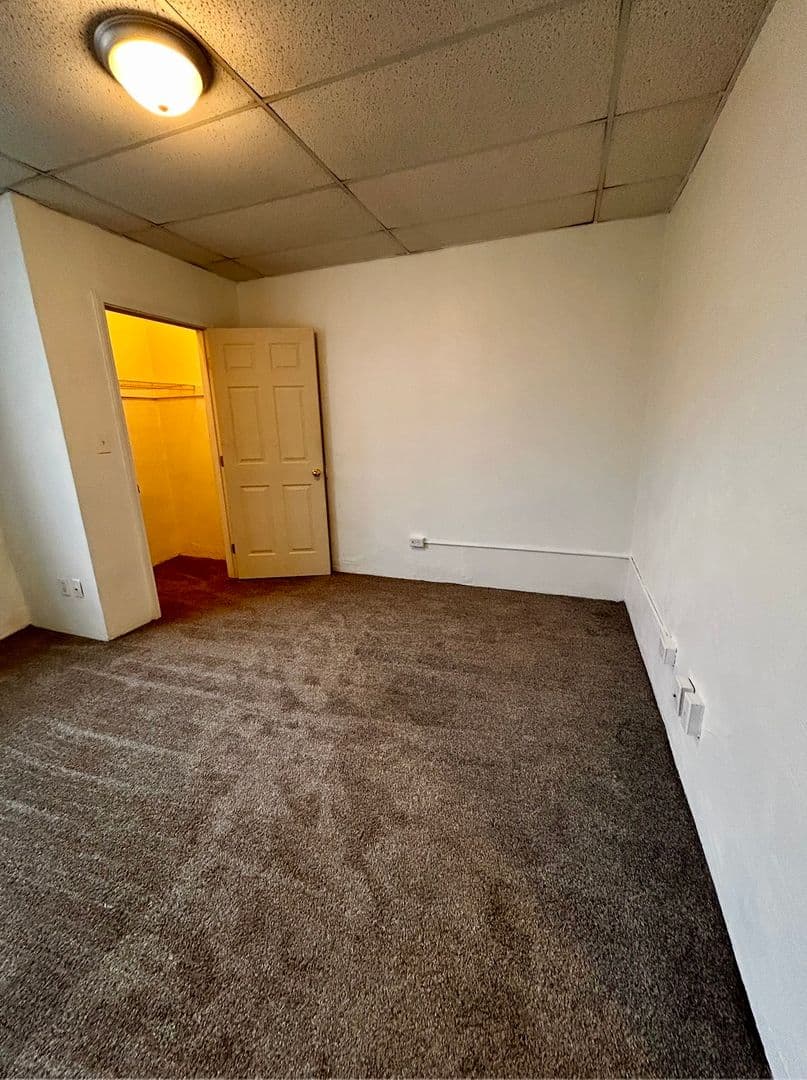 Pittsburgh Apartment: 626 Maryland Ave