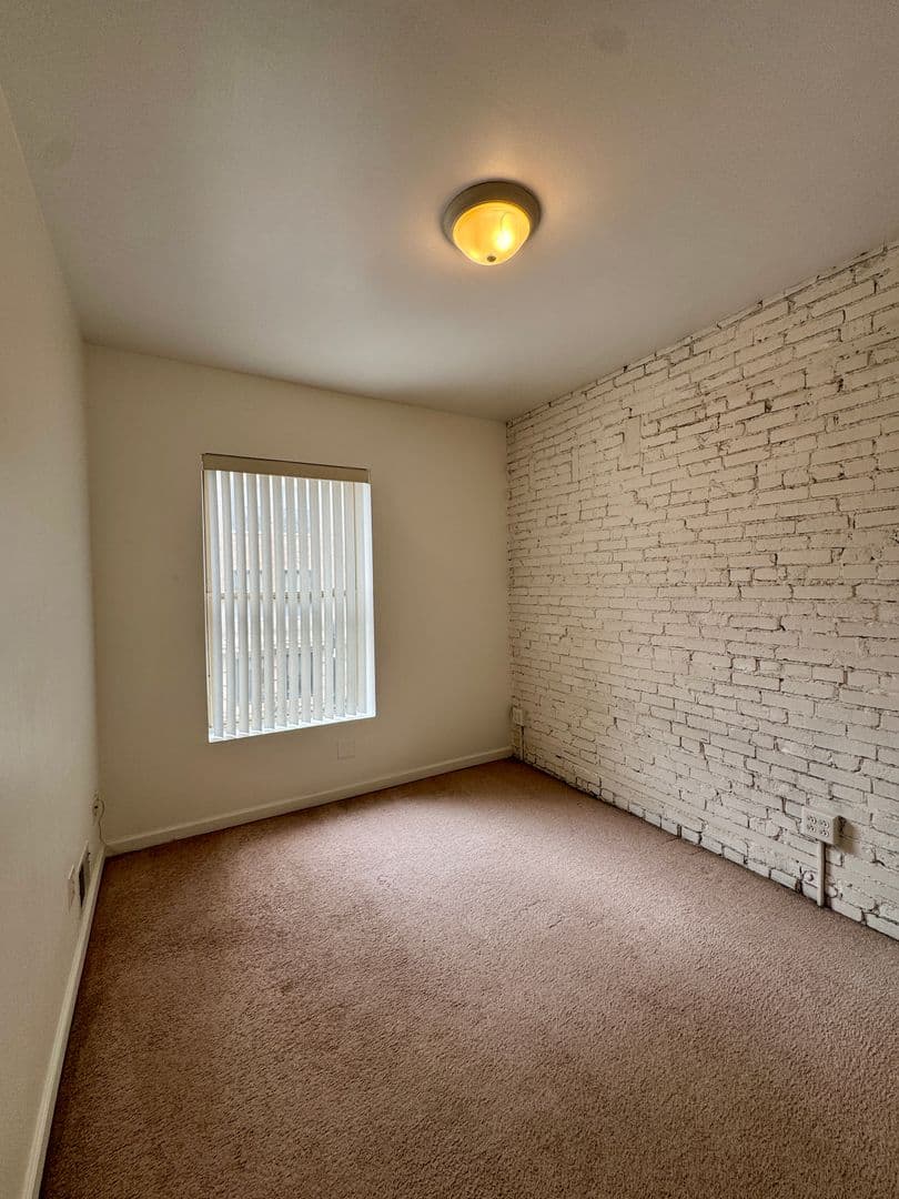 Pittsburgh Apartment: 3401 Forbes Ave