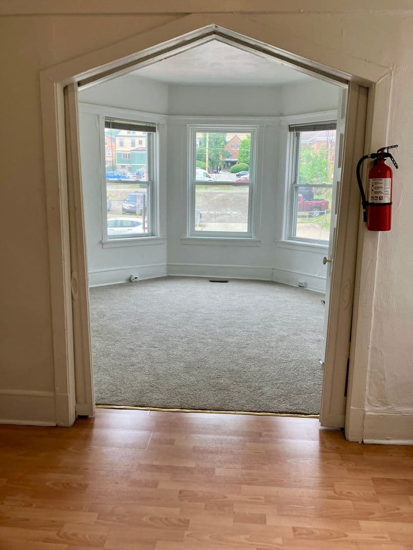 Pittsburgh Apartment: 222 N. Craig St.