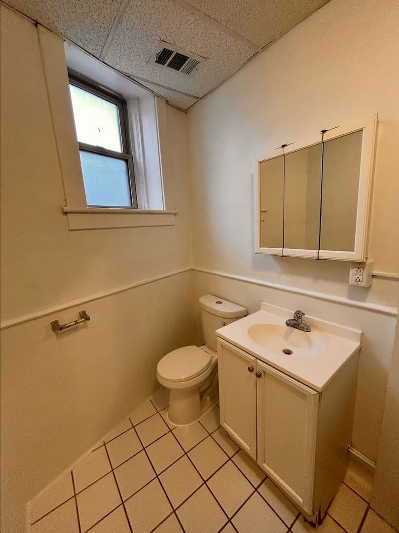 Pittsburgh Apartment: 626 Maryland Ave