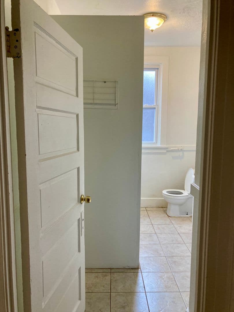 Pittsburgh Apartment: 435 S. Graham St