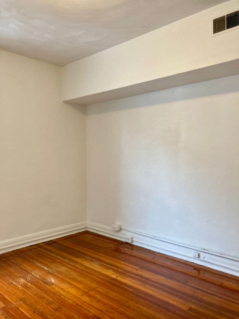 Pittsburgh Apartment: 626 Maryland Ave