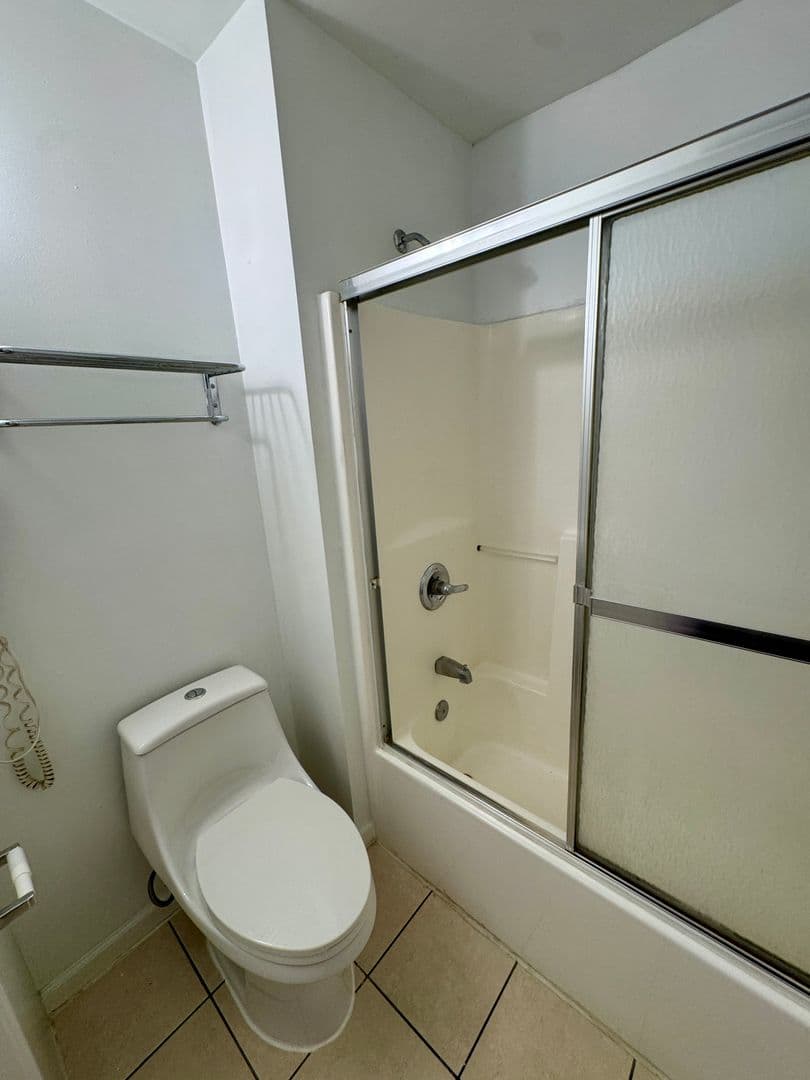 Pittsburgh Apartment: 3401 Forbes Ave