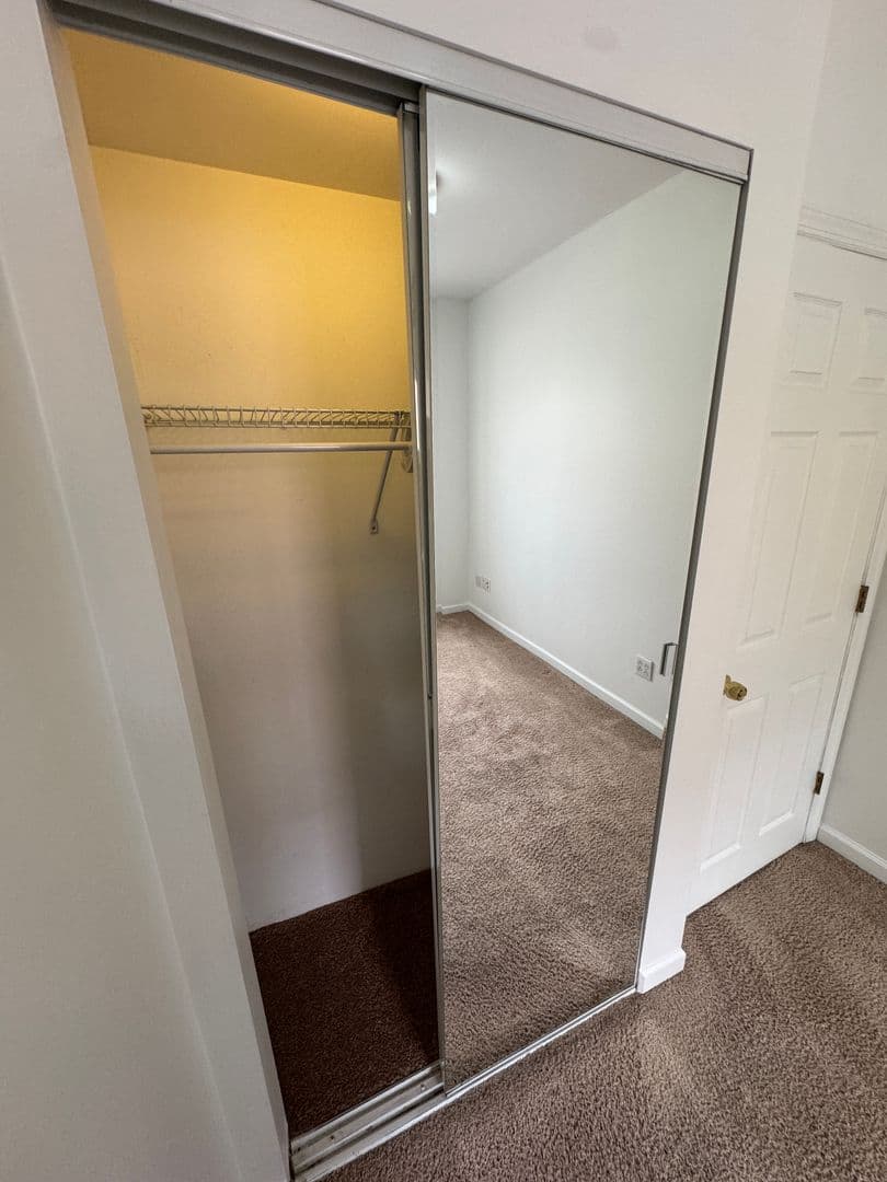 Pittsburgh Apartment: 3401 Forbes Ave