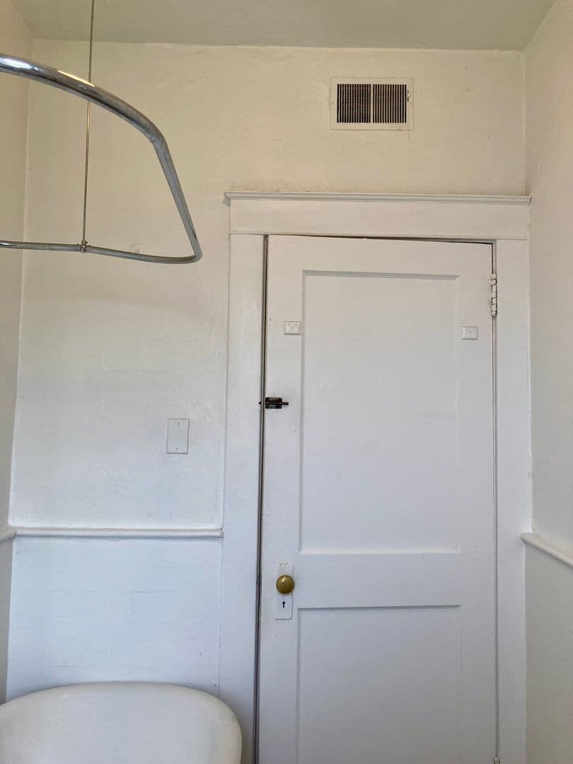 Pittsburgh Apartment: 626 Maryland Ave