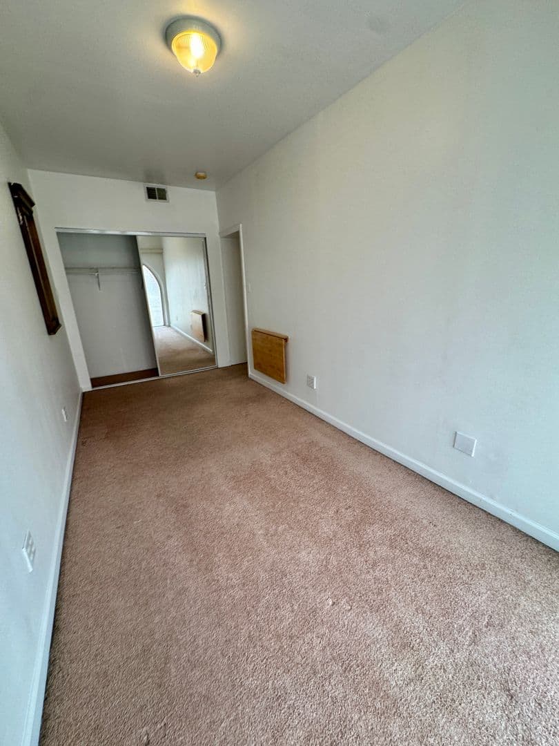 Pittsburgh Apartment: 3401 Forbes Ave