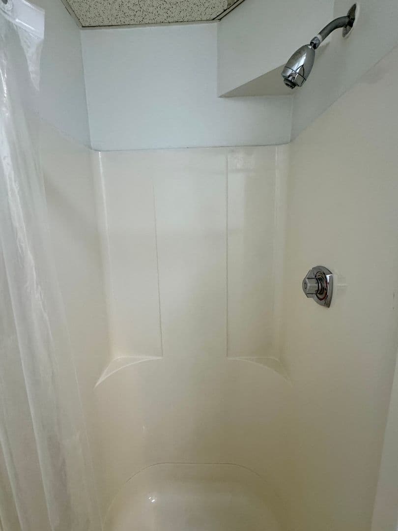 Pittsburgh Apartment: 5752 Ellsworth Ave