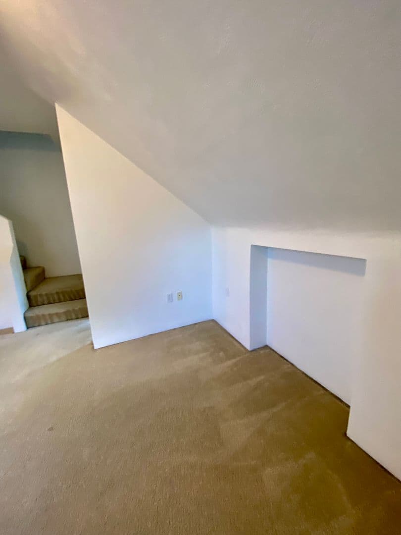 Pittsburgh Apartment: 5819 Bartlett St