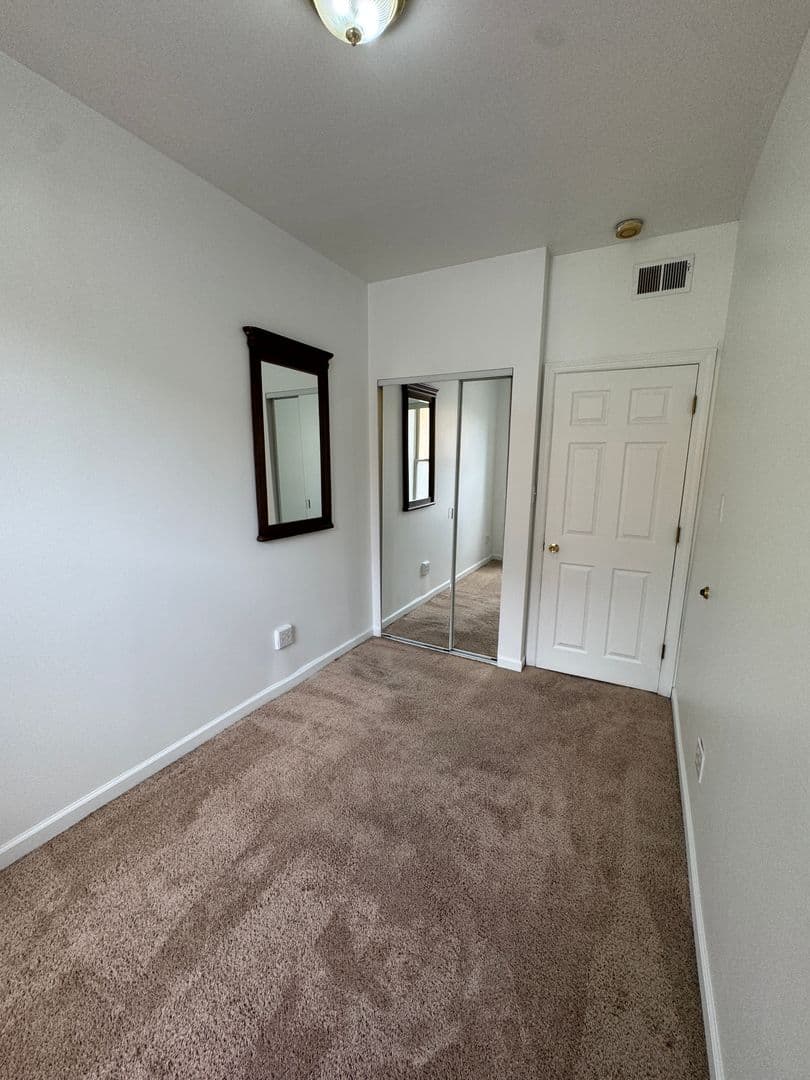 Pittsburgh Apartment: 3401 Forbes Ave