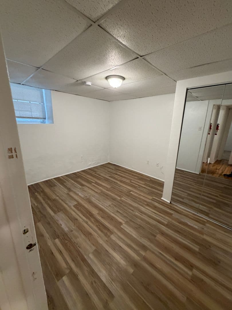 Pittsburgh Apartment: 218 North Craig St