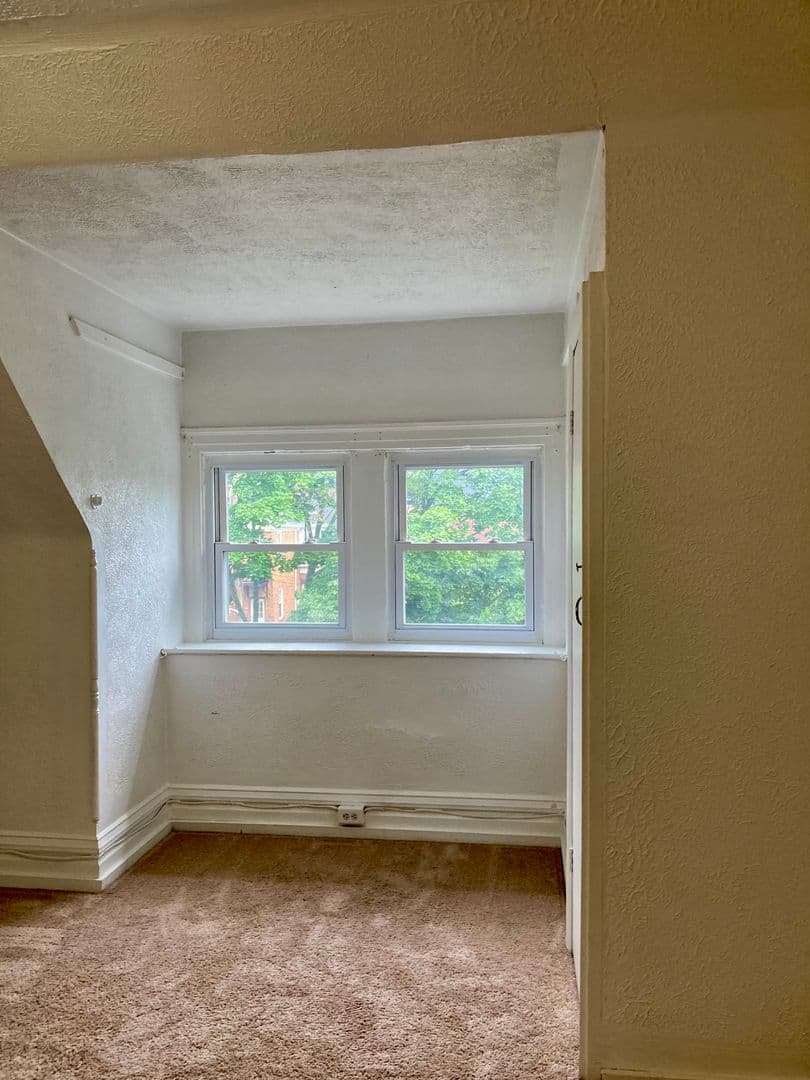 Pittsburgh Apartment: 435 S. Graham St