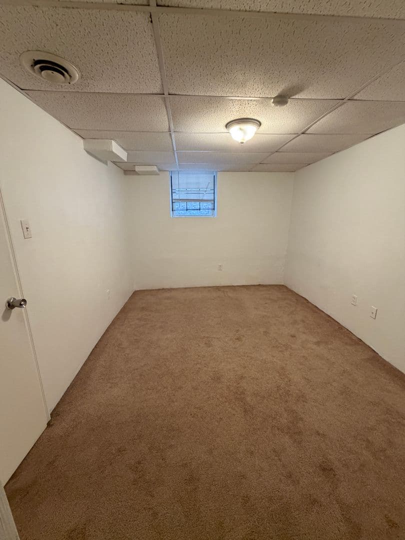 Pittsburgh Apartment: 218 North Craig St