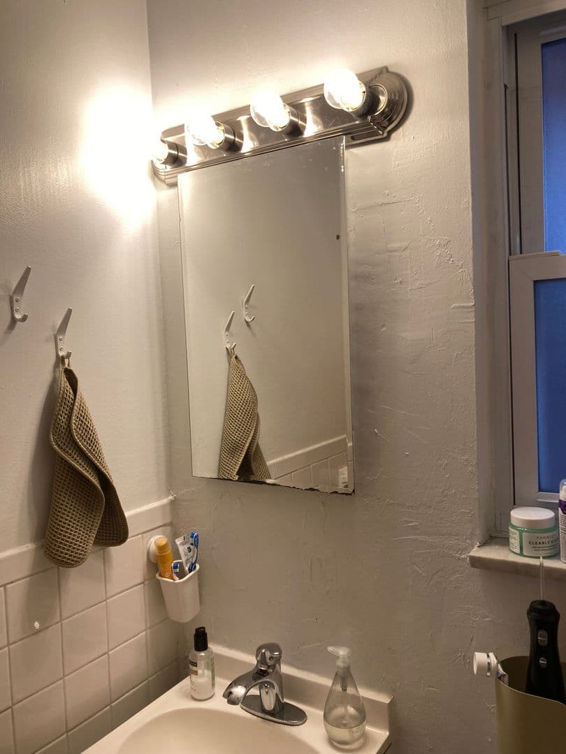 Pittsburgh Apartment: 435 S. Graham St